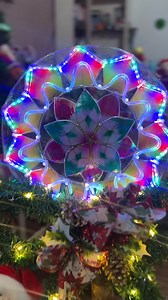 mine mo na itong si code OVER kasi over talaga sa ganda de saksak ang parol PLUS may de battery ilaw pa sa ribbon shaped garland IKAAW pa lang ang meron niyan pagnagkataon Bilis 3300 pesos lang yan Support Local😍 | Santa's Village