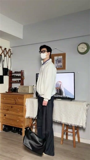 Revamp Your Spring Wardrobe: The Ultimate Minimalist Style Guide