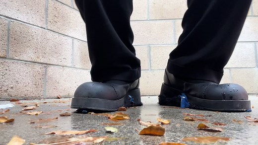 It’s still a rainy day so had to bring out the plushies again~ #plushcrush #steppedon #trample #demoniashoes