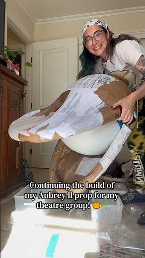She is coming together! | Building Audrey II 🌱🎃✨