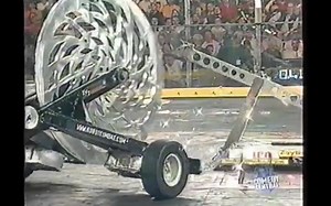 Nightmare vs Biohazard s4.0e09f04 BattleBots CC Season 4.0 Episode 9 Heavyweight
