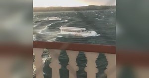 Video of duck boat's final moments show