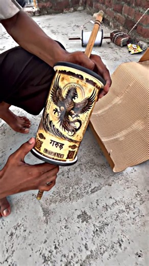 SHIVANSH PRAJAPATI 🤘 on Instagram: "New garud manjha testing #kite #patang #patangbaazi #kitecutting #kitekivideo"