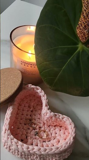 Nuovo tutorial all'uncinetto per principianti 💕 cestino a forma di cuore