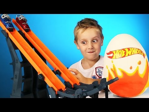 Hot Wheels Cars Play-Doh Surprise Egg! by KidCity