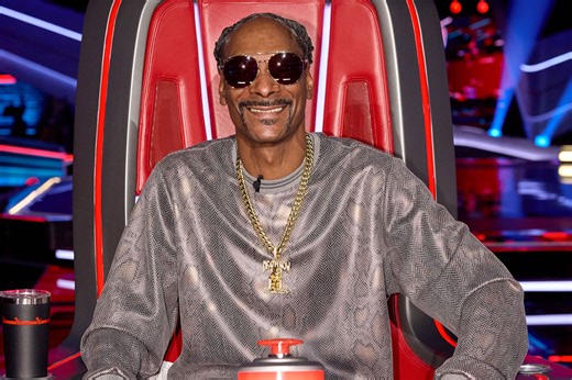 Snoop Dogg Dressed His New French Bulldog Puppy in Adorable Snoop Merch