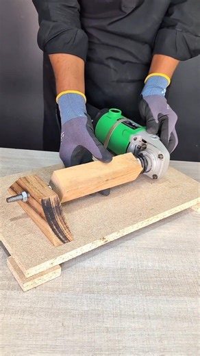 How to make a lathe machine with an angle grinder