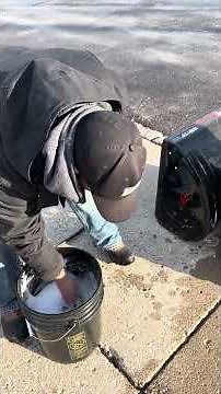 HOW TO CLEAN UP A SNOWBLOWER THAT’S BEEN SITTING