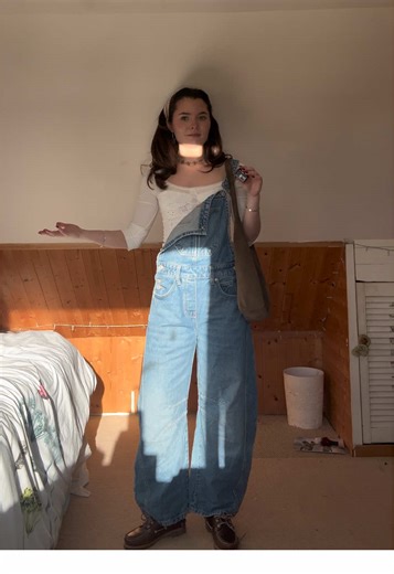 Cozy Cottage Outfit Inspiration for Your Day