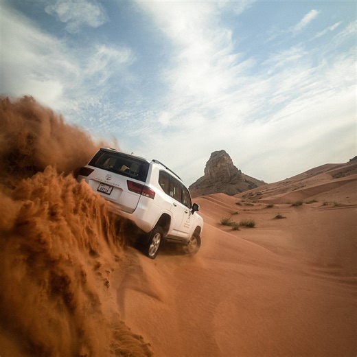 Find your flow state. Arabian Adventures is ready to take you on a journey of discovery through the deserts of the UAE. 🌄🇦🇪 | Emirates