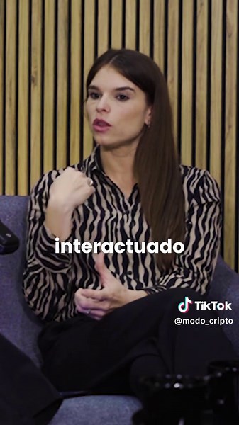 𝐄𝐬𝐩𝐚ñ𝐚 𝐞𝐬𝐭á 𝐢𝐦𝐩𝐥𝐞𝐦𝐞𝐧𝐭𝐚𝐧𝐝𝐨 𝐧𝐮𝐞𝐯𝐨𝐬 𝐦𝐨𝐝𝐞𝐥𝐨𝐬 𝐩𝐚𝐫𝐚 𝐜𝐨𝐧𝐭𝐫𝐨𝐥𝐚𝐫 𝐥𝐚𝐬 𝐭𝐫𝐚𝐧𝐬𝐚𝐜𝐜𝐢𝐨𝐧𝐞𝐬 𝐜𝐨𝐧 𝐜𝐫𝐢𝐩𝐭𝐨𝐦𝐨𝐧𝐞𝐝𝐚𝐬. ¿𝐐𝐮é 𝐬𝐨𝐧 𝐲 𝐚 𝐪𝐮𝐢é𝐧 𝐚𝐟𝐞𝐜𝐭𝐚𝐧? 📌 Modelo 172: Obligación para exchanges y plataformas de informar sobre los saldos de sus clientes en cripto. 📌 Modelo 173: Reporte detallado de todas las operaciones con criptomonedas realizadas en plataformas reguladas. ⚠️ Importante: Si operas en cripto, es clave conocer cómo 