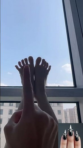 How Can Fingers and Toes Jam Together in Perfect Rhythm Without Missing a Beat