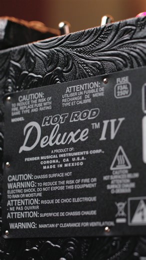 Fender Hot Rod Deluxe 誕生30周年限定モデル「Hot Rod Deluxe 30th Anniversary Amp」が登場！ Commemorative Black Westernカバーに、1950年代を彷彿とさせるブラウン＆ゴールドのグリルクロスを組み合わせたヴィンテージ感あふれる外装デザインの限定モデル！ Hot Rod Deluxeならではのサウンドも健在🎸 詳しくはこちら⏩https://jp.fender.com/products/hot-rod-deluxe-30th-anniversary #fender #フェンダー #アンプ #amplifier #guitar #ギター | Fender