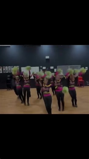 Our IOP bringing the energy at Monday night training like always ✌️ what a team 🤣👑 #auroraelitedanceacedemy #auroraelite #fyp #pomdance #sharethehousewithyou