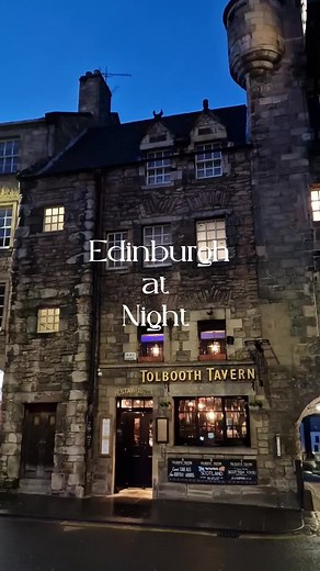 Exploring Edinburgh's Nightlife: Castles, Pubs, and Whisky