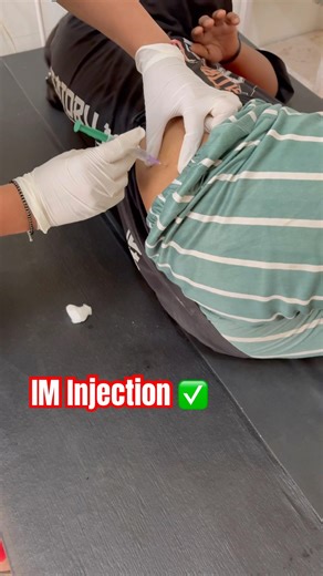 IM Injection✅#nursingstudent #bscnursing #nurse #ytshorts #nursing #gnm #doctor #youtube #subscribe