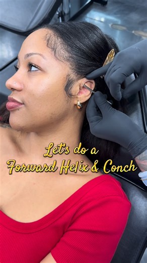 ᴹⁱᵐⁱ ᴾᵉʳᵉᶻ on Instagram: "Forward helix & conch ⭐️ Thank you sm Marijuh for coming in to see me!! Til next time 🩷 #modernmodsaz #azpiercings #pierced #azpiercer #piercings #conchpiercing #forwardhelix #girlswithpiercings #earpiercings"