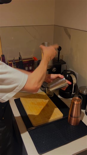 Bartender Tricks: Pulled the Rug from Under the Tin