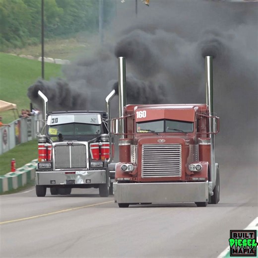 755K views · 12K reactions | Western Star takes on the Peterbilt in an uphill semi racing battle #semi #diesel #dragrace #racing | BUILT Diesel MAFIA | Facebook