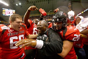 Exercise in futility? Changing coordinators during season rarely succeeds, but simplifying is a good place to start