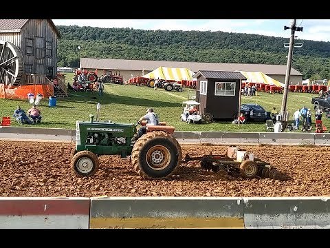 Oliver 1950 Tractor w/4-53 Detroit Diesel - Prepping the Track at the Nittany Antique Machinery Show