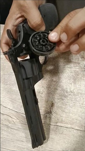 Colt Python 357 Magnum replica CO2-powered air revolver#revolver357 #revolver38 #shortsfeed #shorts