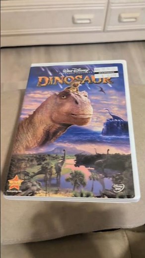Dinosaur (2000) 2001 DVD Overview