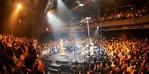 WONK “Shades of” Tour東京公演レポ　特設センターステージで見せた親密さと実験精神 | Rolling Stone Japan(ローリングストーン ジャパン）