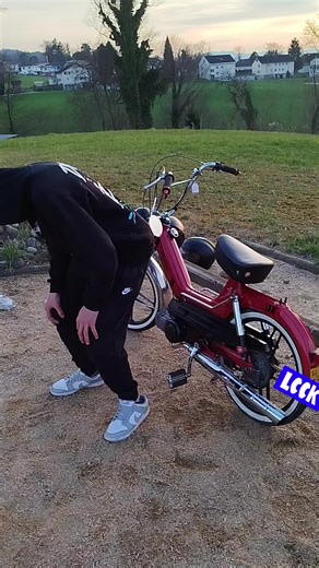 #tuffshit #töffli #töfflibuebe #fyp #Rainerwinkler @2.stroke/sippi🚬 @Louis @13Manuel12 @Klingler_Svp🫡🇨🇭 @sepp_315 @Polini_Jon SVP🔛🔝 @Jana @A❤️ @Töffliclub Oberbüren @aurora @Laurin @CrzY_Dändli @elias@SEPPlI MC