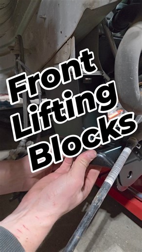 Jake on Instagram: "Lift blocks are mounted to the car, the steering rack is mounted to the axle carrier, and the axle carrier is now bolted to the lift blocks. The 6" lift is officially taking shape and it is finally starting to look like something instead of a pile of parts. #Lift #smartrunner #braap #liftkit #jakesohvadventures"