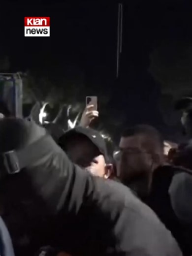 "Kemi protestuar 130 ditë paqësisht", revolta e të riut kundrejt polic... | police