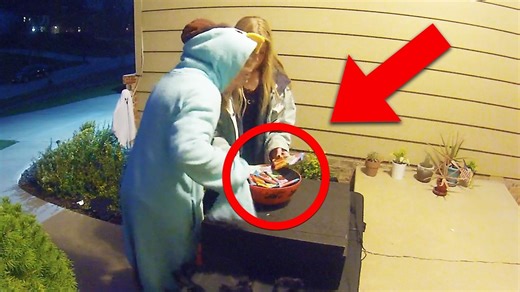 Candy Thieves vs Rigged Candy Bowl [Mark Rober]