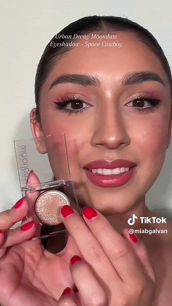 Top 5 Sparkliest Eyeshadows | Glitter Makeup Favorites