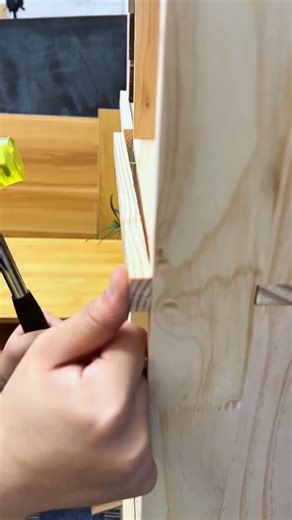 37K views · 553 reactions | Double-headed nails,easy to use, no residue left.️The seamless double head socket thread nail helps you hold items in place without leaving marks. I used to hate how nails ruined my decor—now this pin solves everything | Favourcy | Facebook