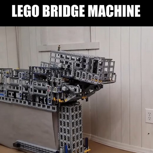 LEGO Bridge Machine by The Brick Wall | Beyond the Brick