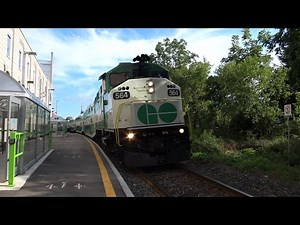 GO 564 at Newmarket, Ontario - CANADA!