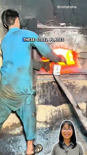 The Art of Forging: Rusted Steel to Razor Sharp Blades! ✨ #viralshorts #foryoupage #factory #works