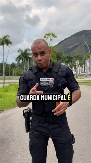 O PRACINHA on Instagram: "GUARDA MUNICIPAL É POLÍCIA ? 🚔 👮 . . . . . #opracinha #gcm #meme #humor #pm"