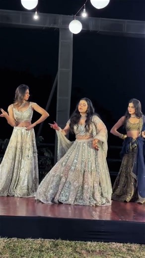 Rhythm correct? 😉Pt 1 of the bride + bridesmaids dance at our wedding 🥹