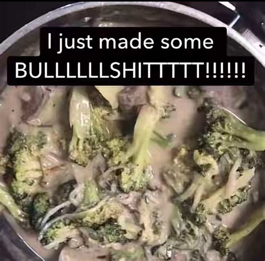 I don’t play about chamoy and cucumbers 😂😂✌️✌️✌️#chamoy #cucumber #nowitsjustme #fyp #👀