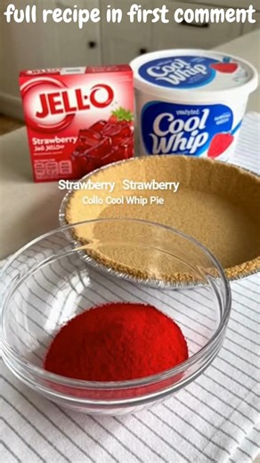 Strawberry Jello Cool Whip Pie Fluffy Strawberry Cool Whip Cloud Pie in a Buttery Graham Crust Recipe Ingredients: 1 premade graham cracker pie crust 1 box (3 oz) strawberry Jello | Easy Recipes