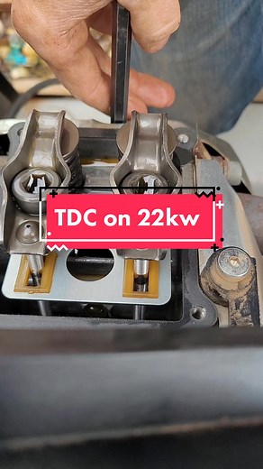 I turn from the fan side counter clockwise. Way faster than getting to the flywheel. #fyp #generac #22kw #backuppower #gentech #generator #tdc #valves #valveadjustment