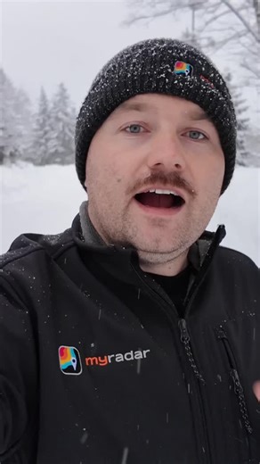 As crews work to clear Glacier Highway north of Juneau, Alaska, the City of Juneau is urging residents to make final preparations as additional snow moves into the region tonight, followed by 1–4 inches of rain tomorrow. Residents are advised to remain alert for potential evacuation orders, as avalanche risks are expected to increase over the coming days. #juneaualaska #AtmosphericRiver #Alaska | Storm Chaser Jordan Hall