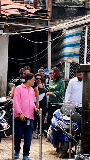 27K views · 201 reactions | esha gupta seen heading to madh island from versova jetty | Voompla | Facebook