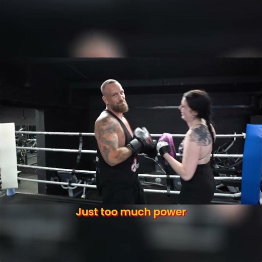 Boxing: Stop Jumping! Master Power & Footwork in the Ring #shorts