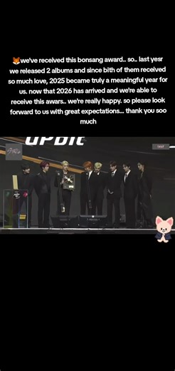 Jeongin's Heartfelt Acceptance Speech at the Golden Disc Awards