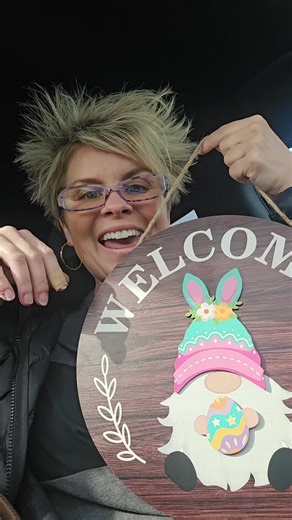 Changeable Magnetic Welcome Sign for Every Holiday