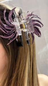 248 reactions · 16 shares | After this, my hair will grow better. These are the best hair clips of my life. #hair #cute #fall #tutorial #spider Materials: • Plastic spoons • Scissors • Lighter • Paint • Paintbrush • Hair clip • Glue • Metal wire | FastDIY | Facebook