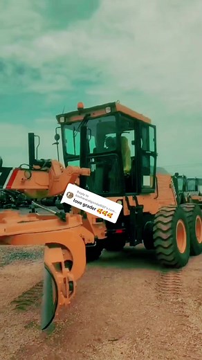 Replying to @basharataligondal007 #operator #motorgrader #motorgraderoperator #heavyequipmentoperators #graderoperator #grader