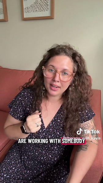 If your client grew up in dysfunction, addiction, or chaos — start there. Before EMDR, before deep reprocessing, before “what target do we start with?” — we need to understand the nervous system that learned: \t•\tDon’t talk (it’s not safe) \t•\tDon’t trust (people hurt you) \t•\tDon’t feel (it makes everything worse) That’s not resistance. That’s survival. Phase 2 isn’t busywork — it’s re-parenting the parts that never got to believe safety existed. 🖤 Hi, I’m Kayla — EMDRIA-Approved Consultant